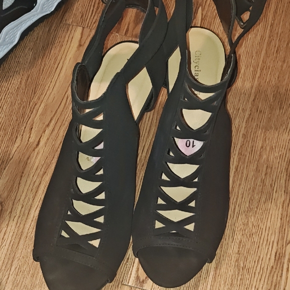 Cityclassified Shoes - Cityclassified Black Strappy Sandals
